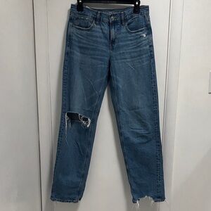 American Eagle 90's Ripped Straight Leg Jeans size 4 regular